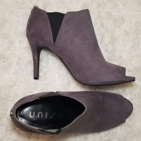 unisa peep toe bootie